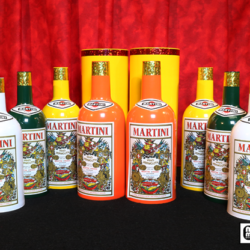 Multiplying Bottles, Color Changing/8 Bottles by Premium Magic