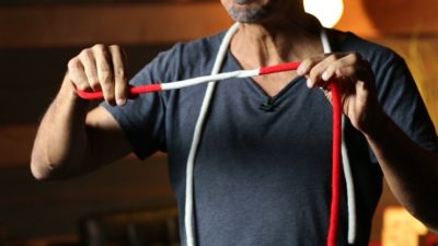 Amazing Acrobatic Knot w/xtra knot Blue and Yellow, Gimmicks and Online Instructions by Daryl - Image 4