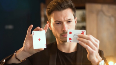 HOLD UP Red, Gimmick and Online Instructions by Sebastien Calbry - Image 2