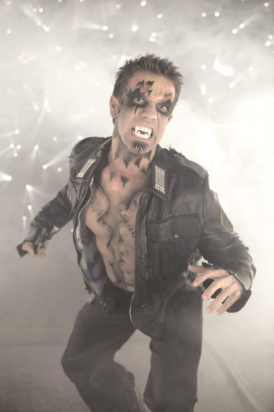 Fangs Werewolf Deluxe by Scarecrow - Image 3