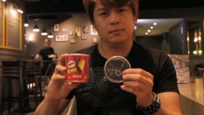 Pringles Go, Red to Green by Taiwan Ben and Julio Montoro - Image 3
