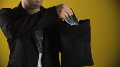 Invisibag, Red by Joao Miranda and Rafael Baltresca - Image 4