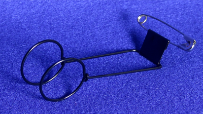 Ball Holder, Metal by Premium Magic