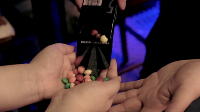 Gum to Anything, Gimmicks and Online Instructions by Sansminds Magic - Image 3