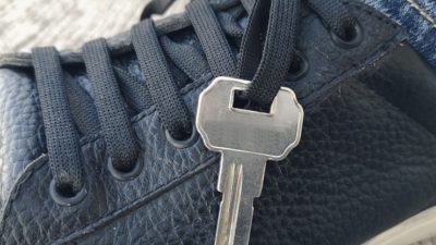 Truly Tied BLACK, Gimmick and Online Instructions by JOTA - Image 2