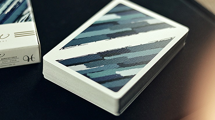 Pursuit Playing Cards by Yang - Image 6