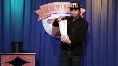 SPRAY AWAY, Gimmicks and Online Instructions by Gustavo Raley - Image 2