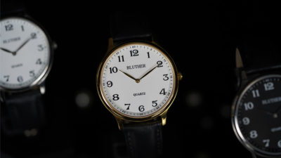 Infinity Watch V3 - Gold Case White Dial / PEN Version, Gimmick and Online Instructions by Bluether Magic
