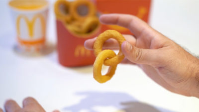 Linking Onion Rings, Gimmicks and Online Instructions by Julio Montoro Productions - Image 2
