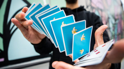 Peelers V4 Playing Cards by OPC - Image 3