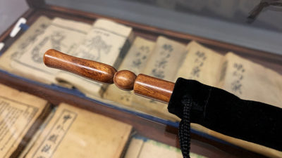 Wooden wand PRO, Standard Brown by Harry He & Bacon Magic
