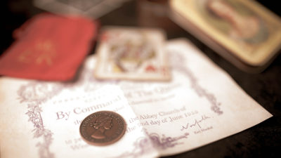 QUEENS NOSE, Gimmicks and Online Instruction by Matthew Wright - Image 2