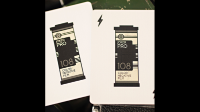 BosKarta LUX Error Gilded Playing Cards by Wounded Corner - Image 4