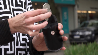 Purse, Gimmick and Online Instructions by Vernet Magic - Image 4