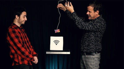 Plug it, Gimmicks and Online Instructions by Gustavo Raley - Image 3