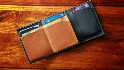 The Hi-Jak Wallet, Gimmick and Online Instructions by Secret Tannery