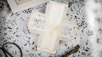The Four Seasons White Boxset Playing Cards - Image 3