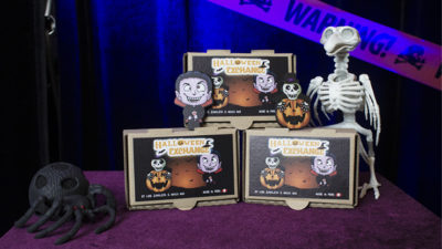 Halloween Exchange, Close Up by Luis Zavaleta & Nox