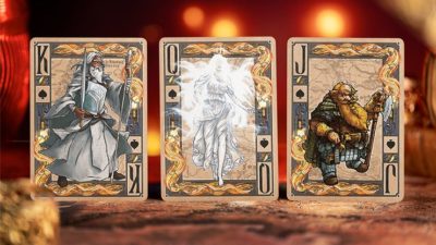 The Lord of the Rings - Two Towers Playing Cards, Gilded Edition by Kings Wild - Image 3
