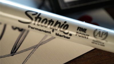 The Pen Thing, Gimmicks and Online Instructions by Alan Rorrison and Mark Mason - Image 3