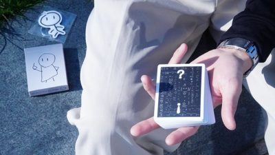 Simple Doodle, Mono Playing Cards by Bacon Card Magic