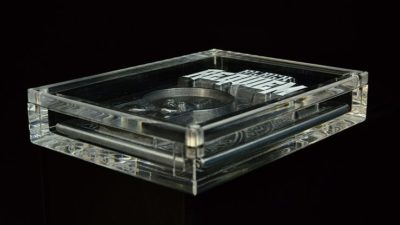CARAT XMC Metal Card Display - Image 3