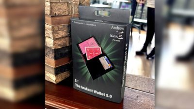 INSTA WALLET 2.0 (Red) by Iriart Magic Presented by Andrew and Magic UP - Image 4