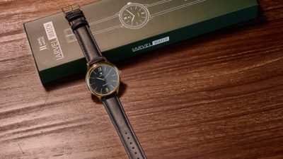 IARVEL WATCH, Gold Watchcase Black Dial by Iarvel Magic and Bluether Magic - Image 2