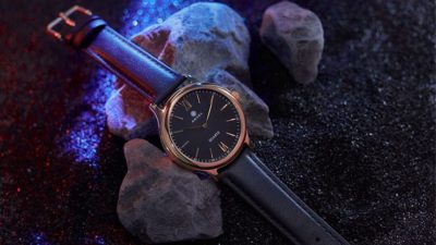 IARVEL WATCH, Gold Watchcase Black Dial by Iarvel Magic and Bluether Magic