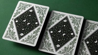 Magnolia White Playing Cards - Image 2