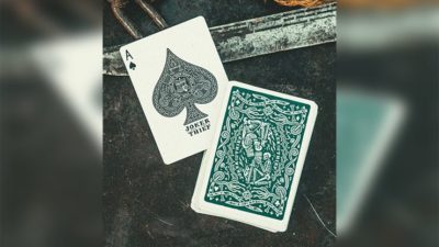 JT Crown, Green Playing Cards by Joker and the Thief - Image 4