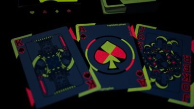 Chris Cards Covered Circle GLOW Playing Cards - Image 3