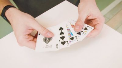 Poker Packet Trick by William Tyrell - Image 3