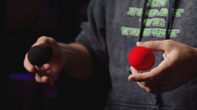 Magic Color Changing Sponge Balls by Murphy's Magic - Image 3